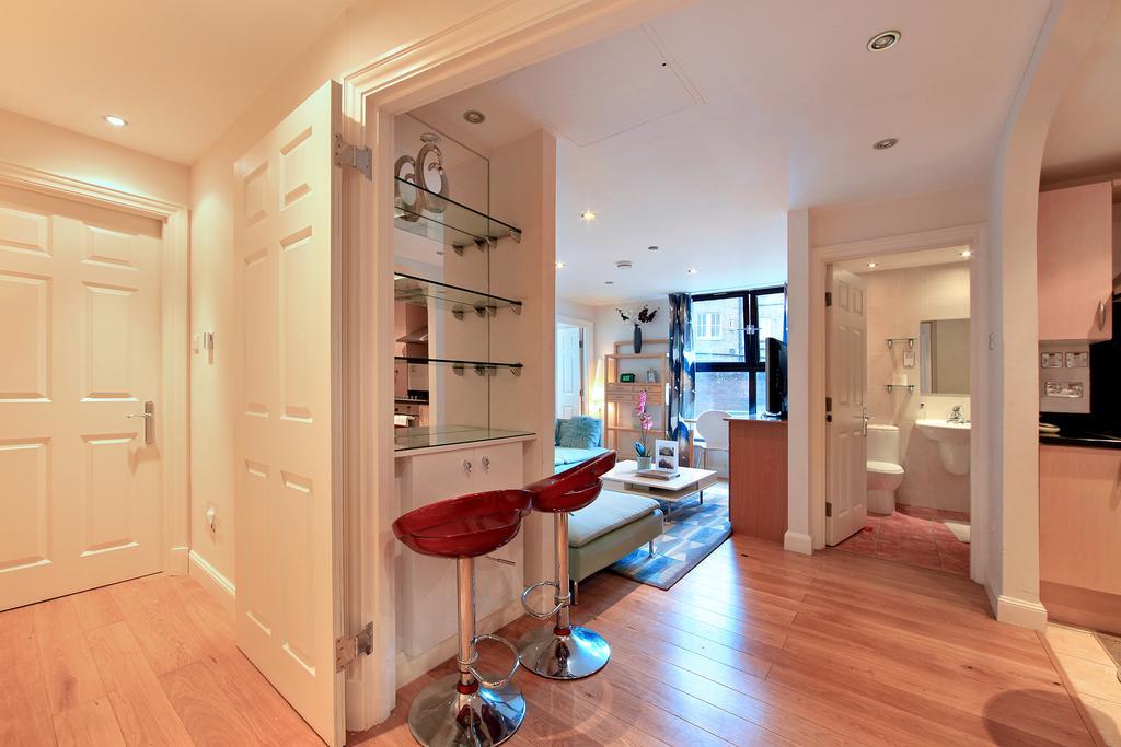 Point West Apartments London Exterior foto